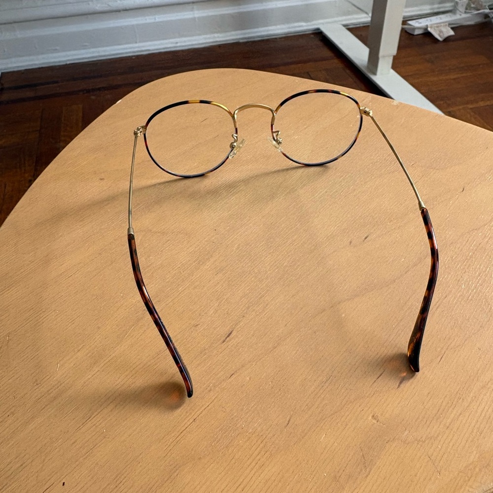 Round Blue Light Tortoiseshell Glasses with Gold Frame - Picture 3 of 4